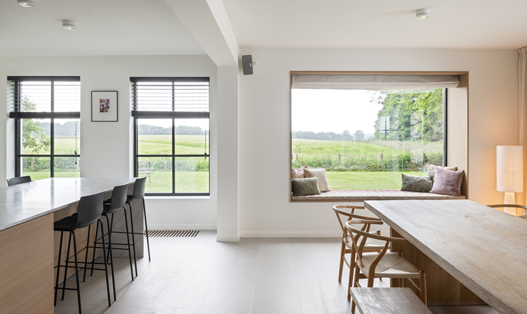 Na foto van eetkamer woning Herent